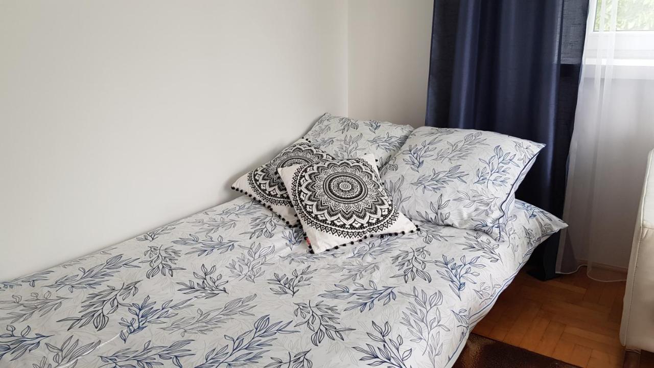 Apartament Tarnow-Moscice Przy Moscie Exterior photo